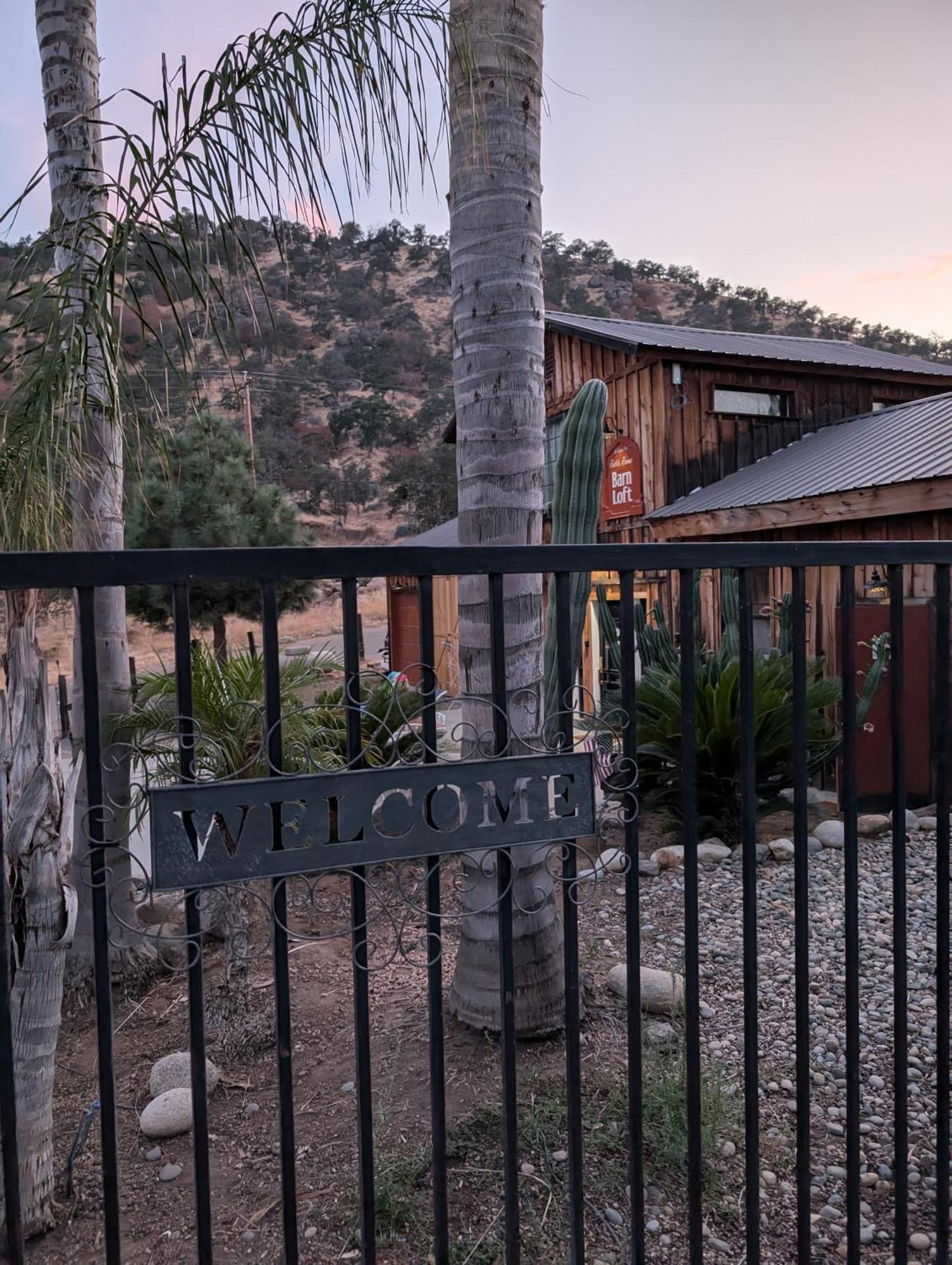סקוו ואלי Rustic Rooms Barn Loft מראה חיצוני תמונה